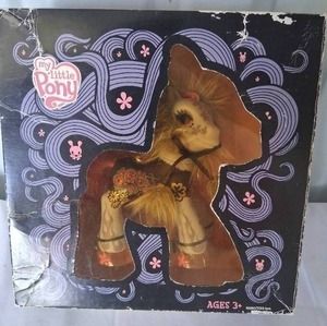 lot 38 image: Junko Mizuno x My Little Pony G3 Pony Project Art Pony---Check this out