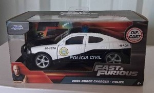 lot 87 image: Fast & Furious 132 Scale 2006 Dodge Charger-Police