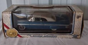 lot 138 image: 118 Scale Road Signature 1959 Chevy Impala
