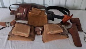 lot 172 image: Selection of Leather Work Pouches and Gun Holsters