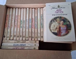 lot 177 image: Box Lot of Harlequn Presents 1980s Romance Books