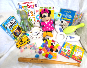 lot 547 image: Assorted childrens toys & books as shown