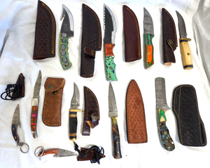 lot 550 image: NEW genuine Damascus steel blade knives with leather sheaths (Bid is times the quantity of 10)