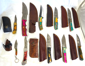 lot 555 image: NEW genuine Damascus steel blade knives with leather sheaths (Bid is times the quantity of 10)