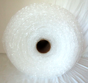 lot 586 image: Large roll of bubble wrap