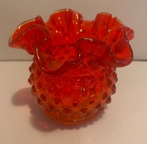 lot 30 image: FENTON HANDMADE ART GLASS BEAR FIGURINE  ORIGINAL TAG  WEST VIRGINIA USA