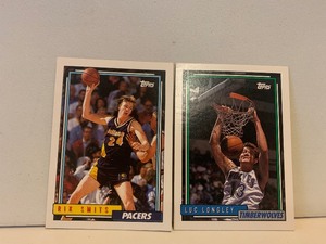 lot 48 image: 1992 TOPPS BASKETBALL CARD LOT  RIK SMITS #140 & LUC LONGLEY #89  NBA CENTERS