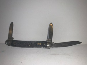 lot 84 image: Vintage Liberty S.W. Cut LBI U.S.A. 3-Blade Stockman Pocket Knife