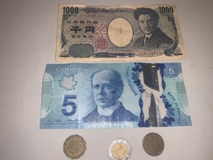 lot 102 image: FOREIGN CURRENCY LOT  JAPAN 1,000 YEN NOTE, CANADA $5 NOTE & 3 WORLD COINS