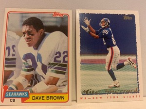 lot 219 image: LOT OF 2 TOPPS NFL FOOTBALL CARDS  DAVE BROWN & MIKE SHERRARD