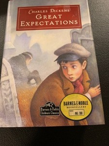 lot 253 image: CHARLES DICKENS GREAT EXPECTATIONS  BARNES & NOBLE CHILDRENS CLASSICS HARDCOVER