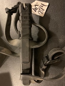 lot 254 image: VINTAGE WENOKA SEAQUEST BLACKIE COLLINS 420 SS SCUBA DIVE KNIFE  SHEATH & EZ-LOCK LEG STRAPS