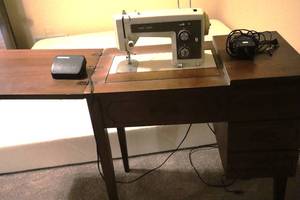 lot 44 image: Vintage Sears Kenmore Sewing Machine with Foot Pedal. - working condition - 31.5W x 19D x 30.5T (MBR)