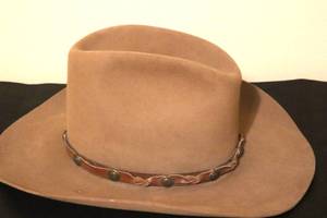 lot 56 image: Resistol  Ladies Cowboy Hat (MBR)