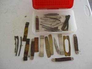 lot 178 image: Pocket Knife Parts (GAR)