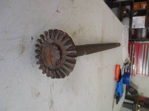 lot 226 image: Vintage Axle Shaft - 1940s  (GAR)