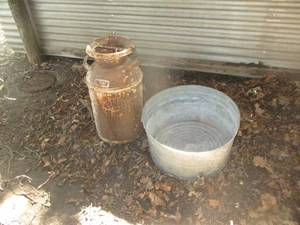 lot 256 image: Milk Can and Galvanized Bucket (GAR)