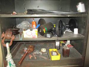 lot 262 image: Metal Shelf 5.5T and Contents (GAR)