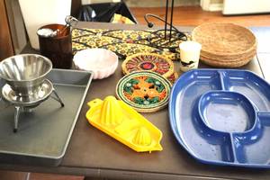 lot 105 image: Misc Kitchen Items - platter, towel holder, wicker plate holders, and more (LR)