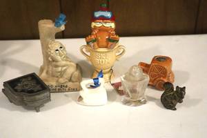 lot 115 image: Collectible Lot - Toothpick Holder , Mini Jar, Garfield, Squirrel , Piano, and others. (LR)