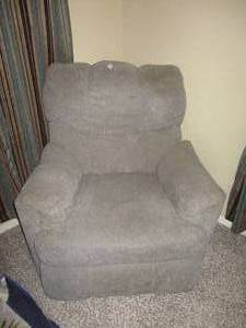 lot 269 image: Reclining Grey Chair - nice clean condition (GAR)