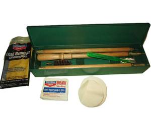 lot 273 image: Gun Cleaning Kit (up)