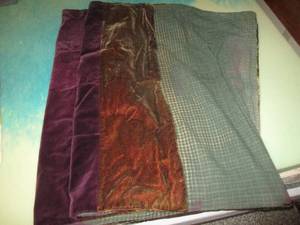lot 281 image: Velvet Blanket from the 40s. (up)