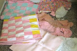 lot 318 image: Baby Blanket and Handmade Items - Adorable (up)