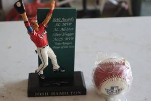 lot 335 image: Texas Rangers Baseball and Collectible (GAR)