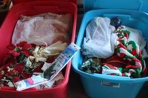 lot 342 image: Three Totes of Various Holiday Decor - clean condition (GAR)