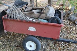 lot 345 image: Yard Lawn Cart - 29T x 44L x 34W