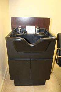 lot 34 image: Salon shampoo bowl cabinet with hanging wall cabinet (plus new shampoo hose part)