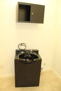 lot 17 image: Shampoo bowl cabinet with hanging wall cabinet (plus new shampoo hose part)