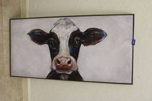 lot 38 image: Cow head canvas art
