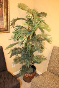lot 72 image: Artificial palm tree plant