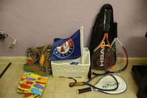 lot 91 image: Rangers car flag, tennis and racquetball rackets, woven tote bag and more