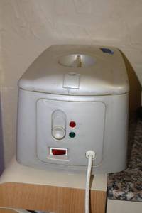 lot 49 image: Ultimate Spa paraffin wax bath machine