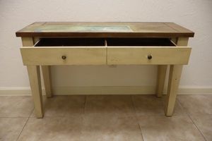 lot 144 image: Hallway table