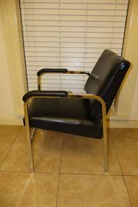 lot 146 image: Salon reclining shower chair