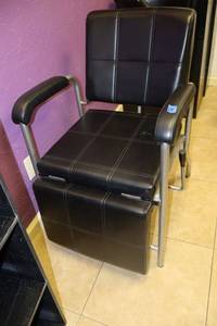lot 181 image: Reclining shampoo chair and foot lift