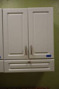 lot 189 image: White wall cabinet (bring tools to remove)