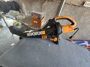 lot 176 image: Work electric blower