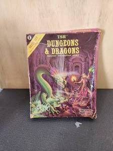 lot 158 image: Vintage Dungeons and Dragons game - completeness unknown