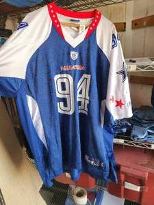 lot 148 image: Dallas Cowboys - Ware all-star football jersey