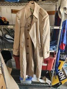 lot 144 image: Tan 0vercoat - 42R