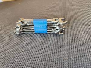 lot 84 image: Selection of metric open ended wrenches