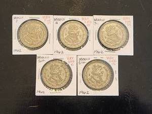 lot 18 image: Selection of 5 - 1962 Mexican silver dollars (peso)