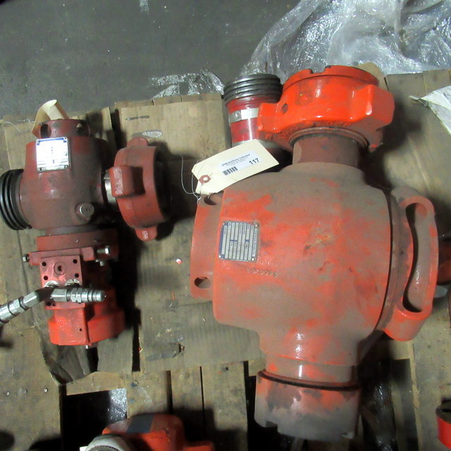 lot 117 image: TSI Plug Valvs