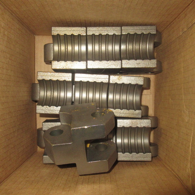 lot 129 image: Coiled Tubing Injector Gripper Block Parts