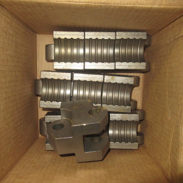 lot 130 image: Coiled Tubing Injector Gripper Block Parts